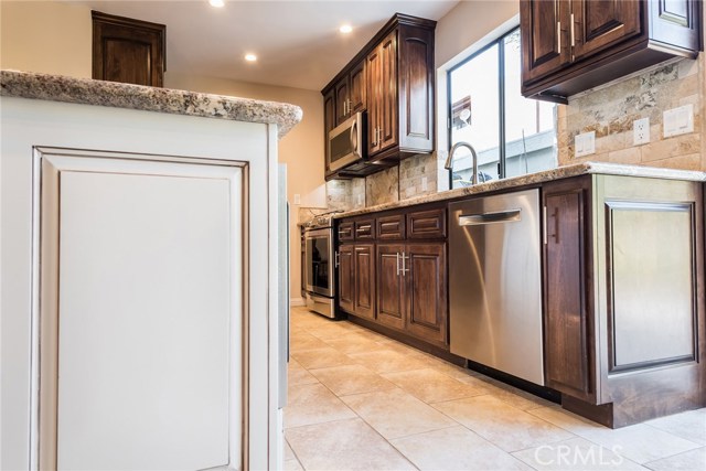 2507 Huntington Lane Lane, Redondo Beach, California 90278, 3 Bedrooms Bedrooms, ,2 BathroomsBathrooms,Residential,Sold,Huntington Lane,SB18089282