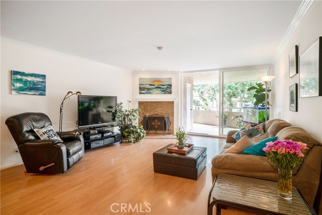 428 Esplanade, Redondo Beach, California 90277, 3 Bedrooms Bedrooms, ,2 BathroomsBathrooms,Residential,Sold,Esplanade,SB18127217