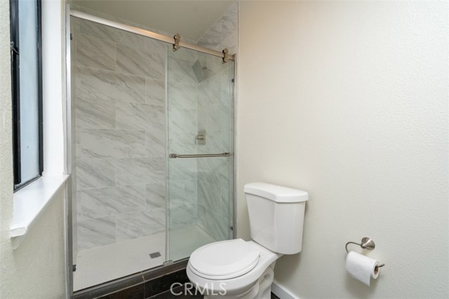 Private Bath 3