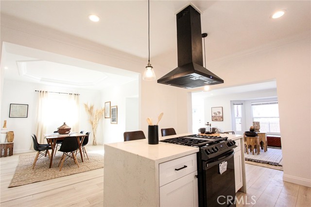 5 Bed Home for Sale in Los Angeles, California
