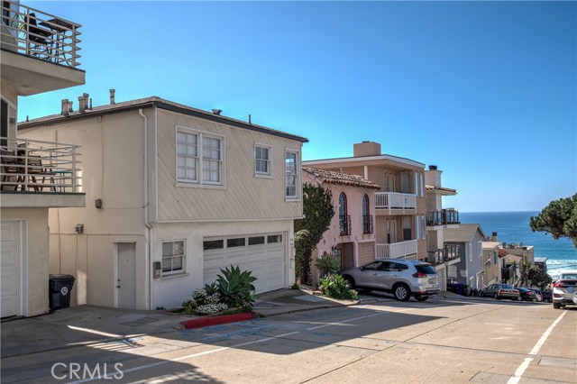 216 44th Street, Manhattan Beach, California 90266, 2 Bedrooms Bedrooms, ,3 BathroomsBathrooms,Residential,Sold,44th,SB20030954
