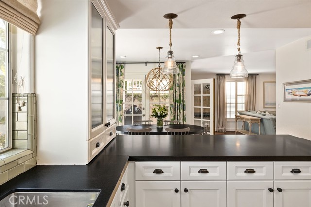 2200 Elm Avenue, Manhattan Beach, California 90266, 4 Bedrooms Bedrooms, ,3 BathroomsBathrooms,Residential,Sold,Elm,SB21076957