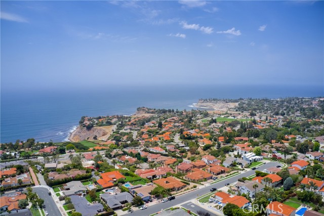 30065 Via Victoria, Rancho Palos Verdes, California 90275, 4 Bedrooms Bedrooms, ,4 BathroomsBathrooms,Residential,Sold,Via Victoria,SB21130900