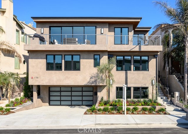 1706 Manhattan Avenue, Hermosa Beach, California 90254, 3 Bedrooms Bedrooms, ,3 BathroomsBathrooms,Residential,Sold,Manhattan,SB19255108