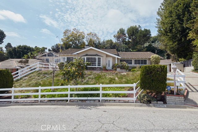 2220 Potrillo Rd, Rolling Hills Estates, California 90274, 3 Bedrooms Bedrooms, ,1 BathroomBathrooms,Residential,Sold,Potrillo Rd,PV19058102