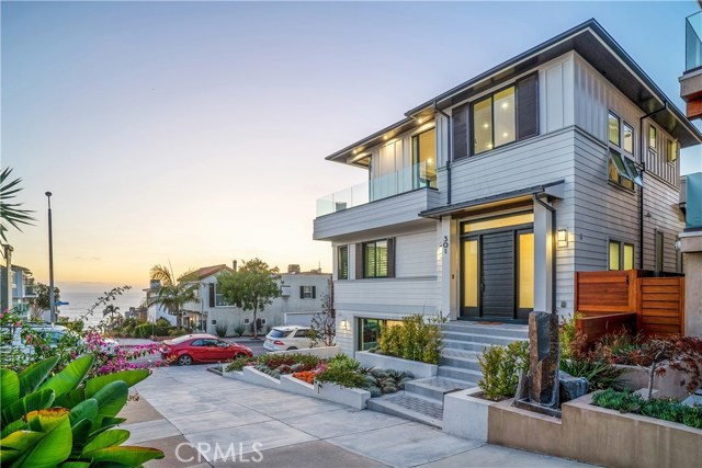 301 20th Street, Manhattan Beach, California 90266, 4 Bedrooms Bedrooms, ,5 BathroomsBathrooms,Residential,Sold,20th,SB19211056