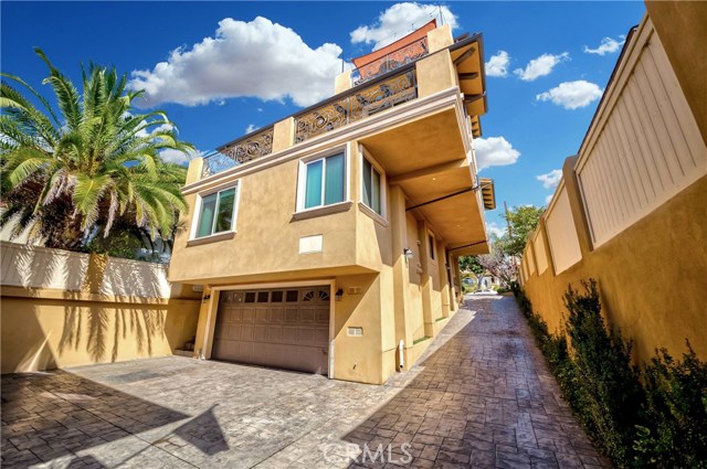 603 Juanita Avenue, Redondo Beach, California 90277, 4 Bedrooms Bedrooms, ,1 BathroomBathrooms,Residential,Sold,Juanita,SB20232273