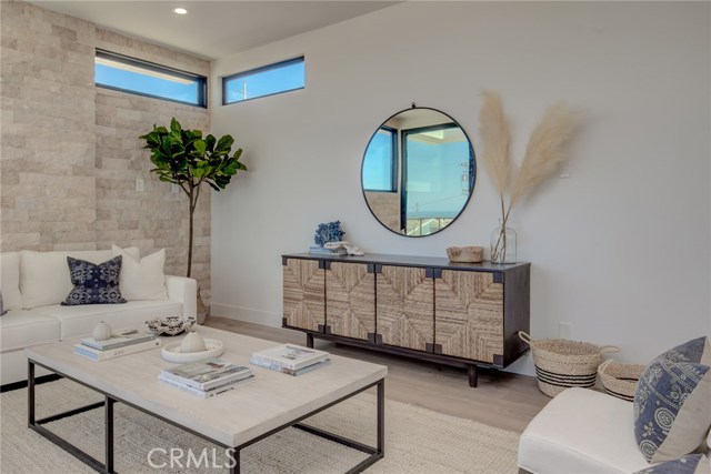 124 39th Street, Manhattan Beach, California 90266, 3 Bedrooms Bedrooms, ,2 BathroomsBathrooms,Residential,Sold,39th,SB20089804