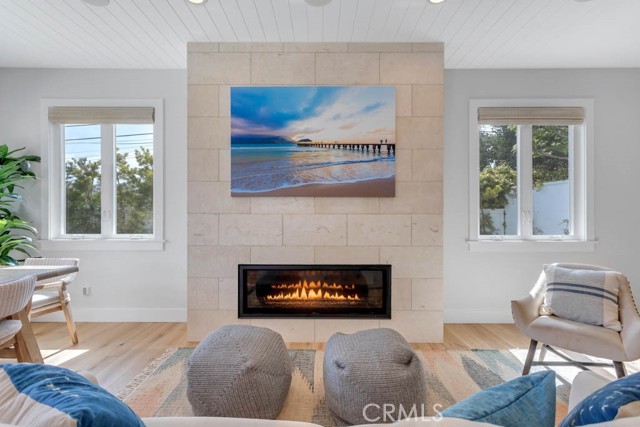 1307 Gertruda Avenue, Redondo Beach, California 90277, 5 Bedrooms Bedrooms, ,1 BathroomBathrooms,Residential,Sold,Gertruda,SB21076858