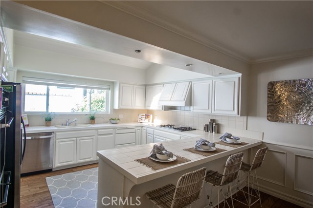 149 Vista Del Parque, Redondo Beach, California 90277, 4 Bedrooms Bedrooms, ,1 BathroomBathrooms,Residential,Sold,Vista Del Parque,PV19039225