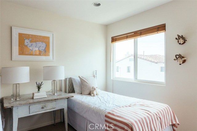 229 24th Street, Hermosa Beach, California 90254, 4 Bedrooms Bedrooms, ,3 BathroomsBathrooms,Residential,Sold,24th,DW17092631