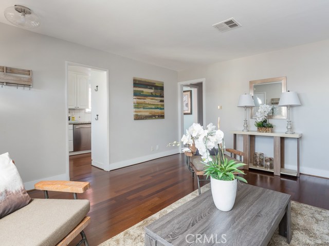 1204 11th Place, Hermosa Beach, California 90254, 3 Bedrooms Bedrooms, ,2 BathroomsBathrooms,Residential,Sold,11th,SB20162498