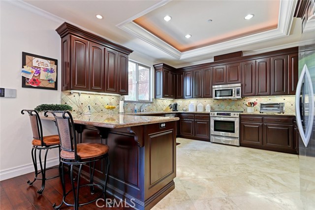 523 Lucia Avenue, Redondo Beach, California 90277, 4 Bedrooms Bedrooms, ,4 BathroomsBathrooms,Residential,Sold,Lucia,SB17150006