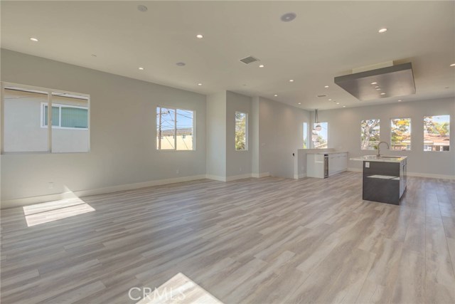 2203 Perkins Lane, Redondo Beach, California 90278, 3 Bedrooms Bedrooms, ,2 BathroomsBathrooms,Residential,Sold,Perkins,PV19112271