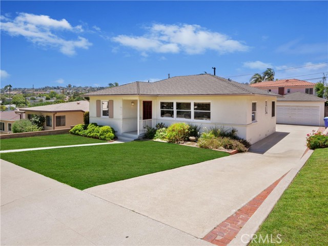 1311 Helberta Avenue, Redondo Beach, California 90277, 4 Bedrooms Bedrooms, ,1 BathroomBathrooms,Residential,Sold,Helberta,PV21135896