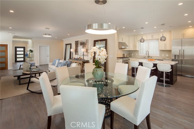 3208 Pacific Avenue, Manhattan Beach, California 90266, 4 Bedrooms Bedrooms, ,3 BathroomsBathrooms,Residential,Sold,Pacific,SB18253050