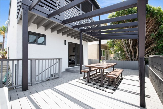 1615 Herrin Street, Redondo Beach, California 90278, 3 Bedrooms Bedrooms, ,2 BathroomsBathrooms,Residential,Sold,Herrin,OC19181379