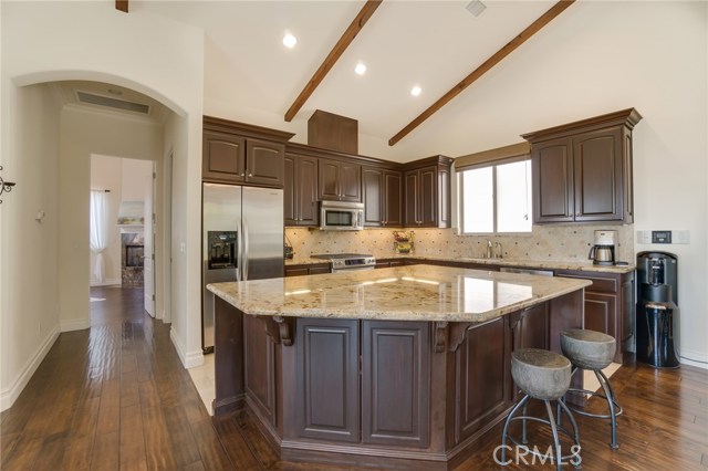 523 Lucia Avenue, Redondo Beach, California 90277, 4 Bedrooms Bedrooms, ,4 BathroomsBathrooms,Residential,Sold,Lucia,SB18107148