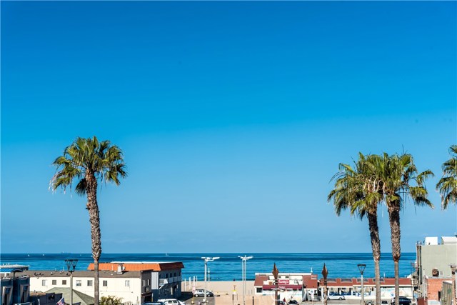 1120 Palm Drive, Hermosa Beach, California 90254, 4 Bedrooms Bedrooms, ,2 BathroomsBathrooms,Residential,Sold,Palm,SB18149119