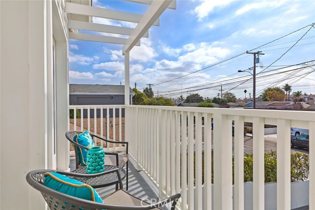 2115 Robinson Street, Redondo Beach, California 90278, 3 Bedrooms Bedrooms, ,2 BathroomsBathrooms,Residential,Sold,Robinson,IN18246966