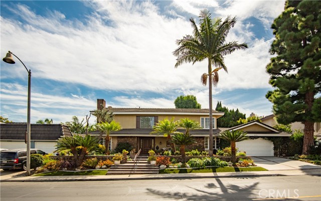 Photo of 6370 E Bixby Hill Road, Long Beach, CA 90815