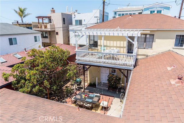 3205 Highland Avenue, Hermosa Beach, California 90254, 4 Bedrooms Bedrooms, ,3 BathroomsBathrooms,Residential,Sold,Highland,SB18114680