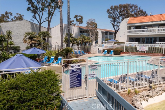 643 Prospect Avenue, Redondo Beach, California 90277, 2 Bedrooms Bedrooms, ,2 BathroomsBathrooms,Residential,Sold,Prospect,PW21143035