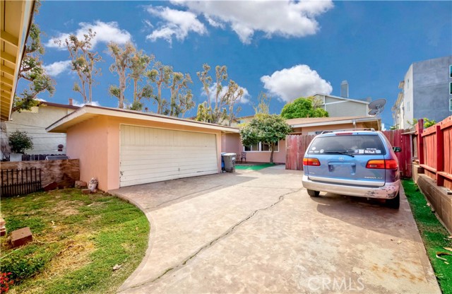 Rear Unit with 2 Car Garage