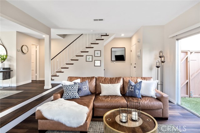 2701 Voorhees Avenue, Redondo Beach, California 90278, 2 Bedrooms Bedrooms, ,2 BathroomsBathrooms,Residential,Sold,Voorhees,SB20156888