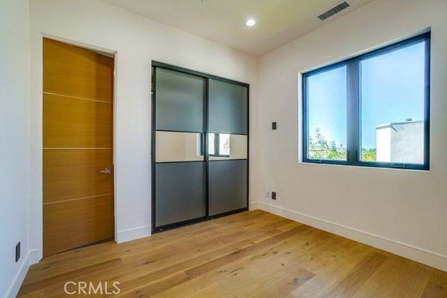 521 Helberta Avenue, Redondo Beach, California 90277, 4 Bedrooms Bedrooms, ,3 BathroomsBathrooms,Residential,Sold,Helberta,SB19088015