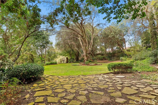 57 Strawberry Lane, Rolling Hills Estates, California 90274, 6 Bedrooms Bedrooms, ,3 BathroomsBathrooms,Residential,Sold,Strawberry,SB21051778