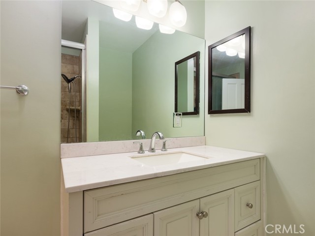 3212 Oak Avenue, Manhattan Beach, California 90266, 3 Bedrooms Bedrooms, ,2 BathroomsBathrooms,Residential,Sold,Oak,SB21120896