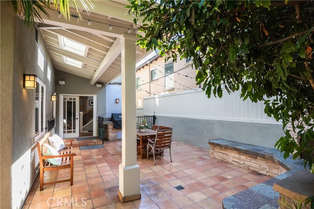 569 31st Street, Manhattan Beach, California 90266, 5 Bedrooms Bedrooms, ,3 BathroomsBathrooms,Residential,Sold,31st,SB20164744