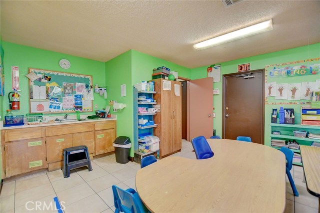 National Trails, 92342, ,Commercial,For Sale,National Trails,CV20180821