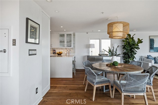 315 24th Street, Manhattan Beach, California 90266, 3 Bedrooms Bedrooms, ,3 BathroomsBathrooms,Residential,Sold,24th,SB20212174