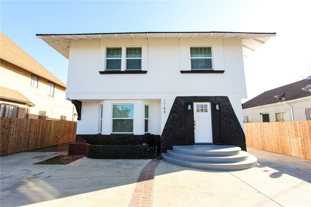 5 Bed Home for Sale in Los Angeles, California