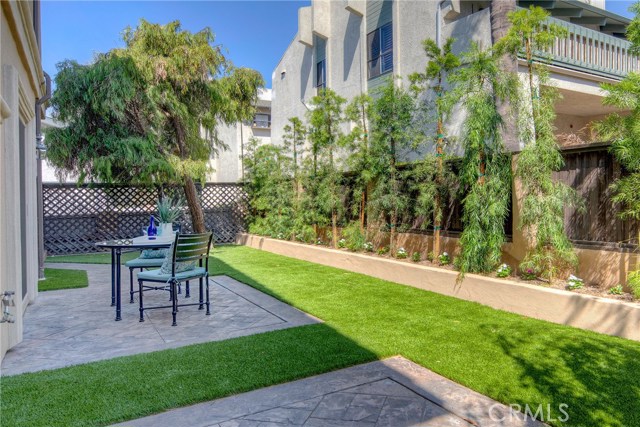 2111 Carnegie Lane, Redondo Beach, California 90278, 3 Bedrooms Bedrooms, ,2 BathroomsBathrooms,Residential,Sold,Carnegie,SB18198001