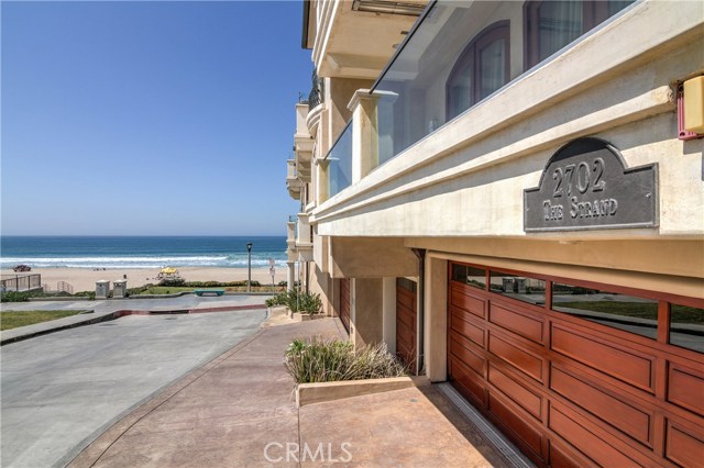 2702 The Strand, Manhattan Beach, California 90266, 3 Bedrooms Bedrooms, ,1 BathroomBathrooms,Residential,Sold,The Strand,SB17066172