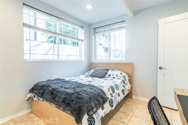 706 Serpentine Street, Redondo Beach, California 90277, 4 Bedrooms Bedrooms, ,2 BathroomsBathrooms,Residential,Sold,Serpentine,SB21039323