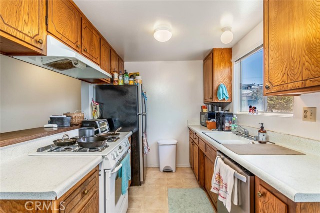 323 34th Street, Manhattan Beach, California 90266, ,Residential Income,Sold,34th,SB21063659