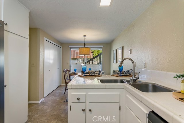 53 Cresta Verde Drive, Rolling Hills Estates, California 90274, 2 Bedrooms Bedrooms, ,2 BathroomsBathrooms,Residential,Sold,Cresta Verde,PV20033642