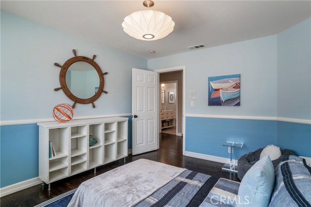 2301 Walnut Avenue, Manhattan Beach, California 90266, 4 Bedrooms Bedrooms, ,3 BathroomsBathrooms,Residential,Sold,Walnut,SB19070535