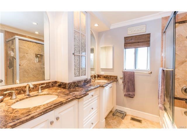 712 Poinsettia Avenue, Manhattan Beach, California 90266, 4 Bedrooms Bedrooms, ,2 BathroomsBathrooms,Residential,Sold,Poinsettia,SB17073173