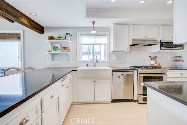 1525 Goodman Avenue, Redondo Beach, California 90278, 3 Bedrooms Bedrooms, ,2 BathroomsBathrooms,Residential,Sold,Goodman,SB19240967