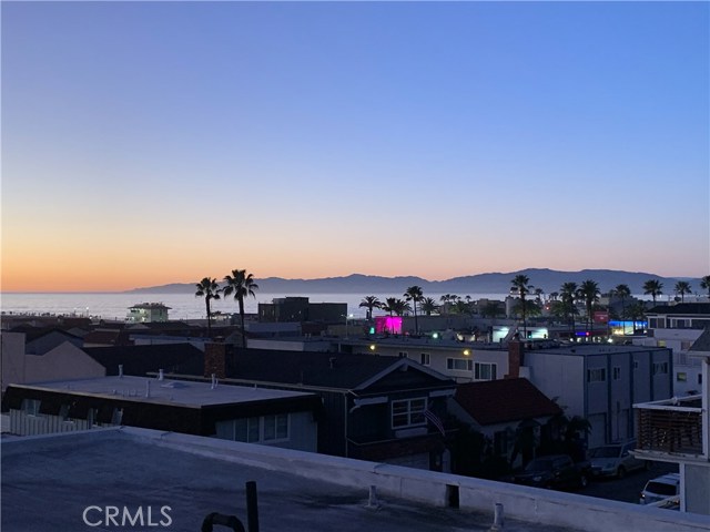 900 Manhattan Avenue, Hermosa Beach, California 90254, 4 Bedrooms Bedrooms, ,3 BathroomsBathrooms,Residential,Sold,Manhattan,PV20025894