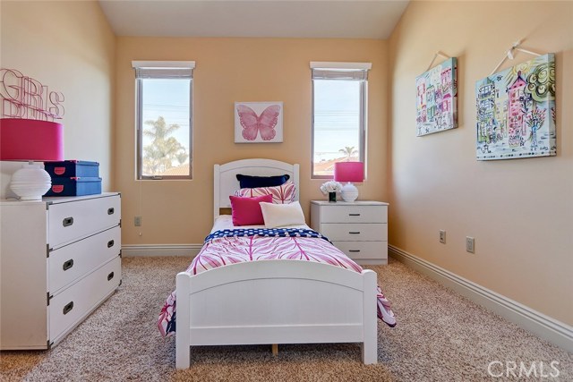 2021 Gates Avenue, Redondo Beach, California 90278, 4 Bedrooms Bedrooms, ,3 BathroomsBathrooms,Residential,Sold,Gates,SB18274238