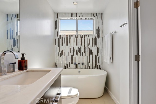 720 Rosecrans Avenue, Manhattan Beach, California 90266, 4 Bedrooms Bedrooms, ,3 BathroomsBathrooms,Residential,Sold,Rosecrans,PW21110961