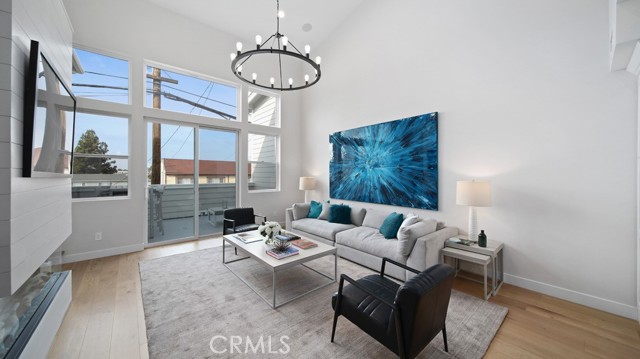 1902 Mathews Ave, Redondo Beach, California 90278, 5 Bedrooms Bedrooms, ,5 BathroomsBathrooms,Residential,Sold,Mathews Ave,PV21055104