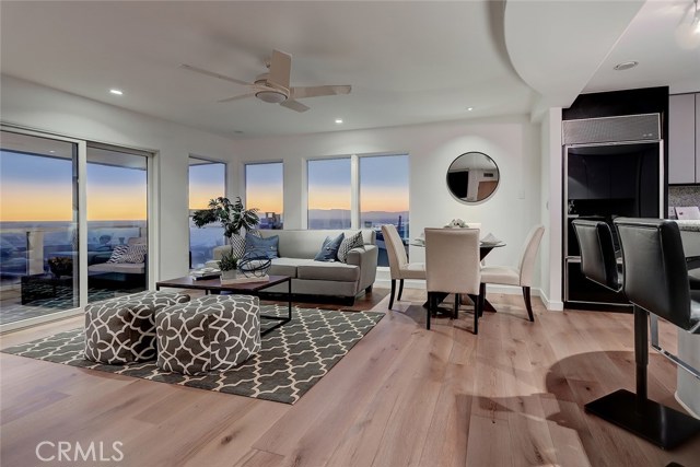 3606 Manhattan Avenue, Manhattan Beach, California 90266, 3 Bedrooms Bedrooms, ,3 BathroomsBathrooms,Residential,Sold,Manhattan,SB20088525