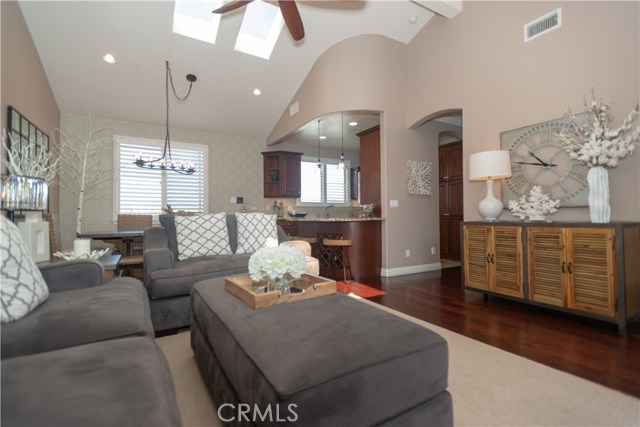 1921 Grant Avenue, Redondo Beach, California 90278, 4 Bedrooms Bedrooms, ,3 BathroomsBathrooms,Residential,Sold,Grant,SB18106260
